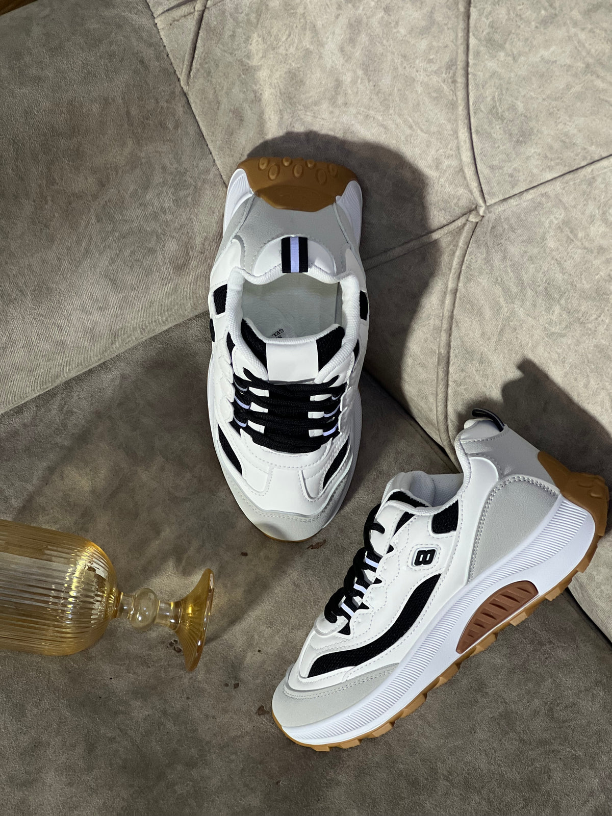casual shoes